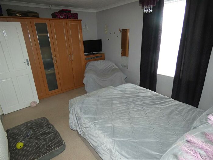 2 Bedroom End Of Terrace House For Sale In Kirkham Road, Freckleton, Preston, PR4