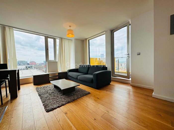 2 Bedroom Apartment To Rent In High Street, Manchester, M4