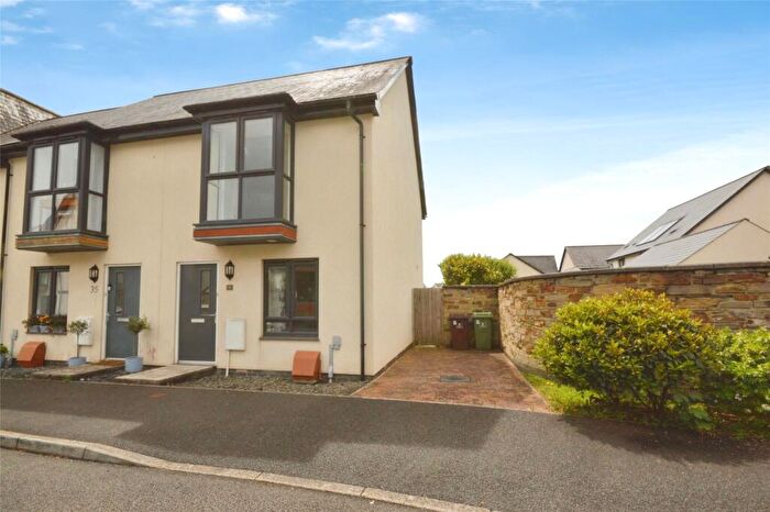 2 Bedroom End Of Terrace House For Sale In Piper Street, Plymouth, Devon, PL6