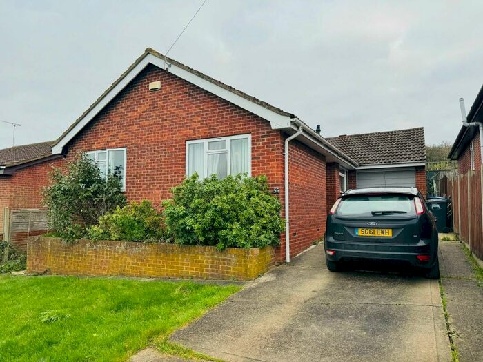 3 Bedroom Bungalow To Rent In Stanley Road, Whitstable, CT5