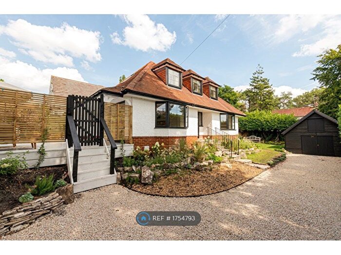 3 Bedroom Detached House To Rent In Frankland Crescent, Poole, BH14