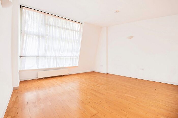 2 Bedroom Terraced House To Rent In Mill Street, Oxford, OX2