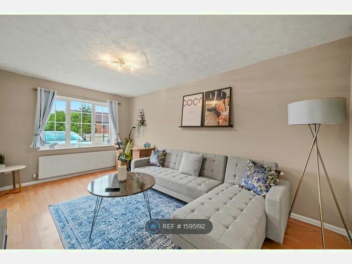 3 Bedroom Detached House To Rent In East Rising, Northampton, NN4