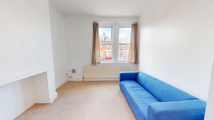 1 Bedroom Flat To Rent In London Road, London, SW16