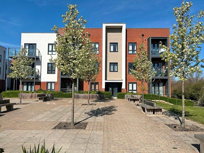 2 Bedroom Flat For Sale In Brooklands Road, Bexhill On Sea, TN39