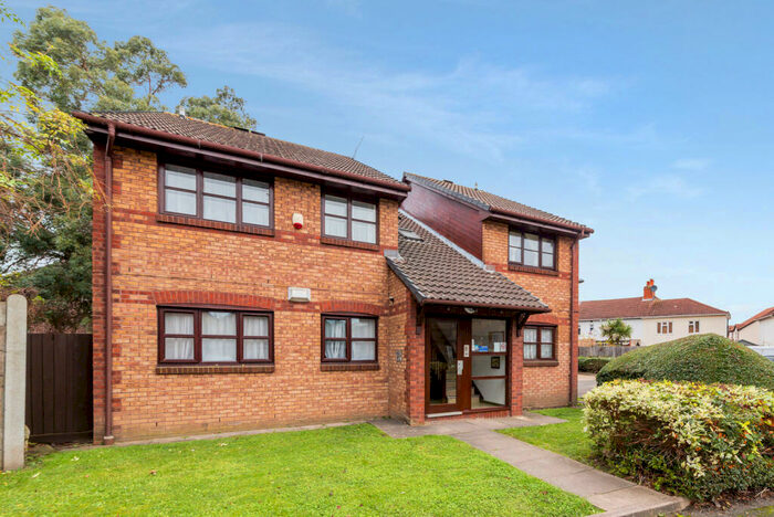 1 Bedroom Flat To Rent In Lowry Crescent, CR4