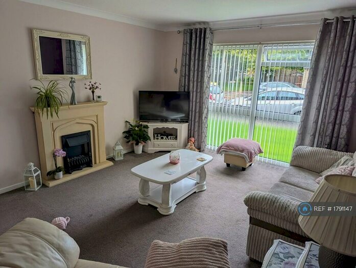 1 Bedroom Flat To Rent In Sedley Close, Gillingham, ME8