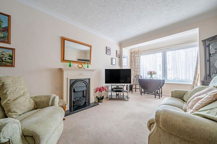 1 Bedroom Flat For Sale In Victoria Road North, Southsea, PO5