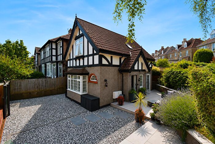 2 Bedroom Detached House For Sale In Superb Detached Home On Greendale Road In Redland, Bristol, BS6