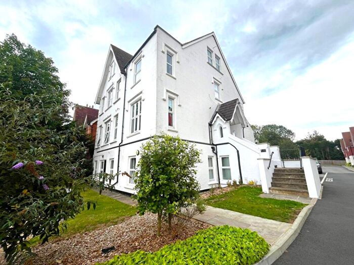 2 Bedroom Apartment To Rent In Boxgrove Court, London Road, Guildford, Surrey, GU1