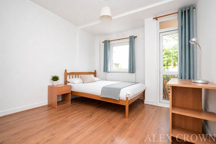 5 Bedroom Flat To Rent In Grimthorpe House, Percival Street, Angel, EC1V