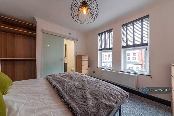 5 Bedroom Semi-Detached House To Rent In West Bridgford, West Bridgford, Nottingham, NG2