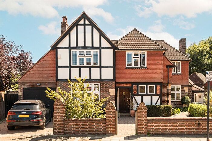 5 Bedroom Detached House To Rent In Woodfield Avenue, London, SW16