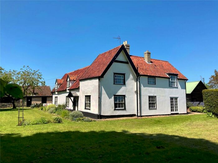 6 Bedroom Detached House For Sale In The Green, Woolpit, Bury St. Edmunds, Suffolk, IP30
