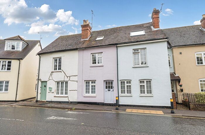 3 Bedroom Terraced House For Sale In Church Street, Alton, Hampshire, GU34