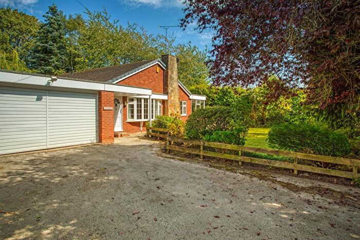 3 Bedroom Detached Bungalow To Rent In Moorway, Breadsall, Derby, DE21