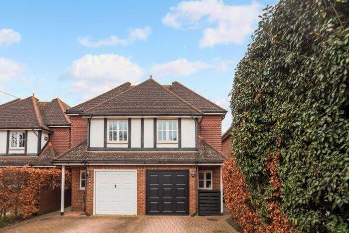 3 Bedroom Property To Rent In Rydens Road, Walton-On-Thames, KT12