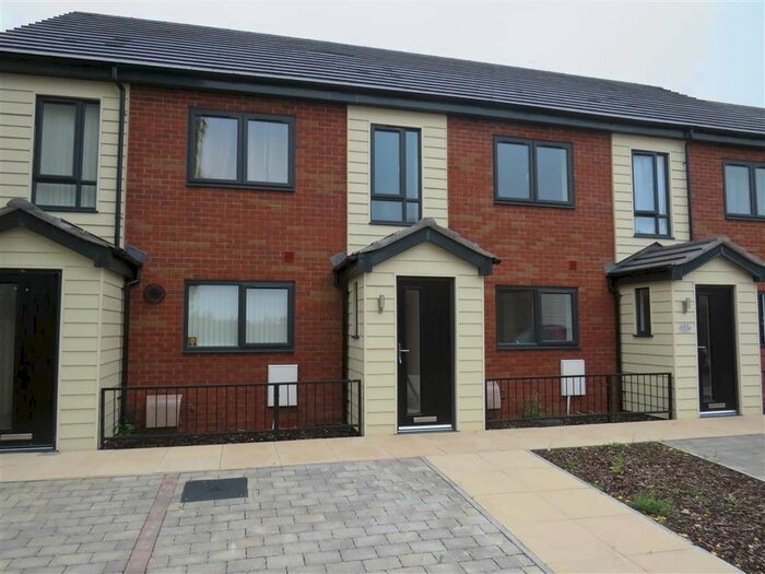 3 Bedroom Property To Rent In Dob Park Close, Nottingham, NG6