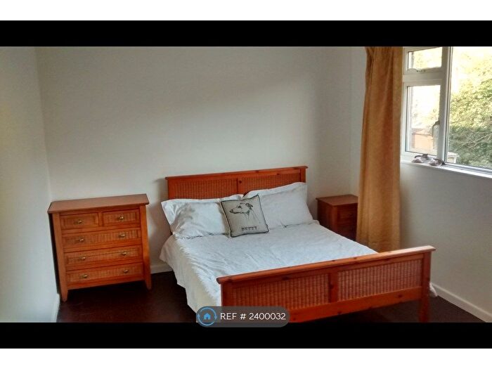 1 Bedroom Flat To Rent In Dale Valley Road, Southampton, SO16