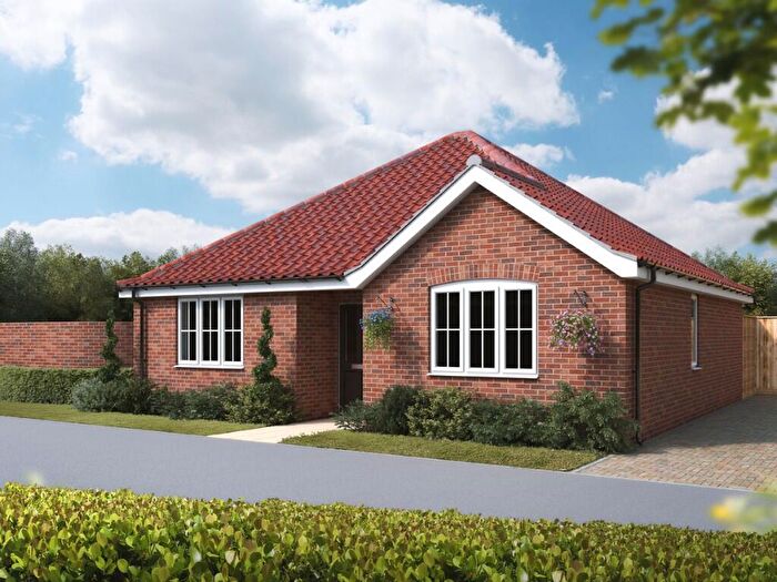 2 Bedroom Detached Bungalow For Sale In Norwich Road, Watton, Norfolk, IP25