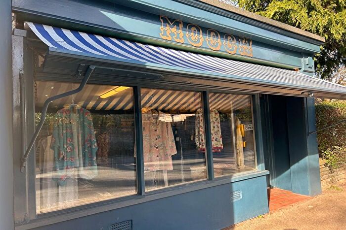 Retail Property To Rent In Market Street, Chapel-En-Le-Frith, High Peak, SK23