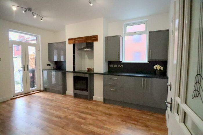 3 Bedroom End Of Terrace House To Rent In Ford Lane, Crewe, Cheshire, CW1