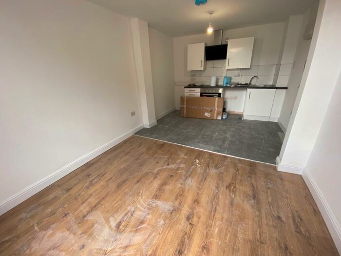 1 Bedroom Flat To Rent In Bath Street, Ilkeston, DE7