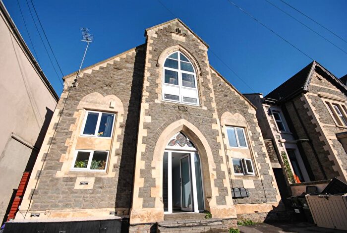 2 Bedroom Apartment To Rent In Bell Hill Road, Bristol, BS5