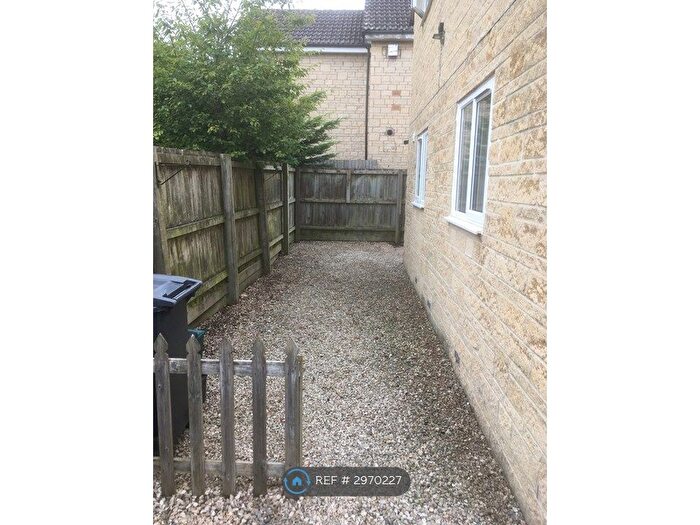1 Bedroom Flat To Rent In Gable House, Cirencester, GL7