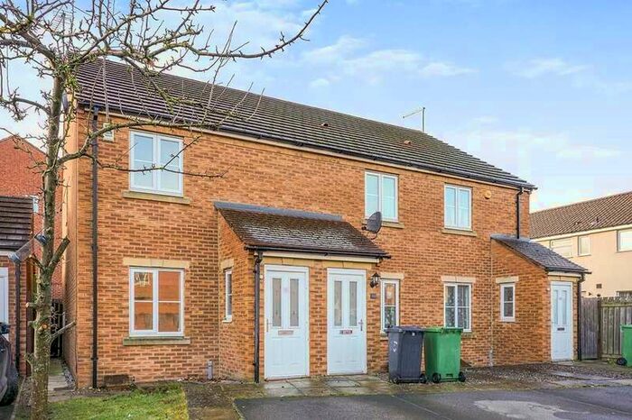 2 Bedroom End Of Terrace House To Rent In Stanks Drive, Leeds, West Yorkshire, LS14