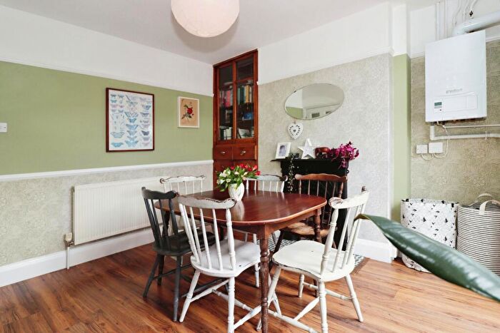 3 Bedroom End Of Terrace House For Sale In Mackie Road, Filton, Bristol, Gloucestershire, BS34