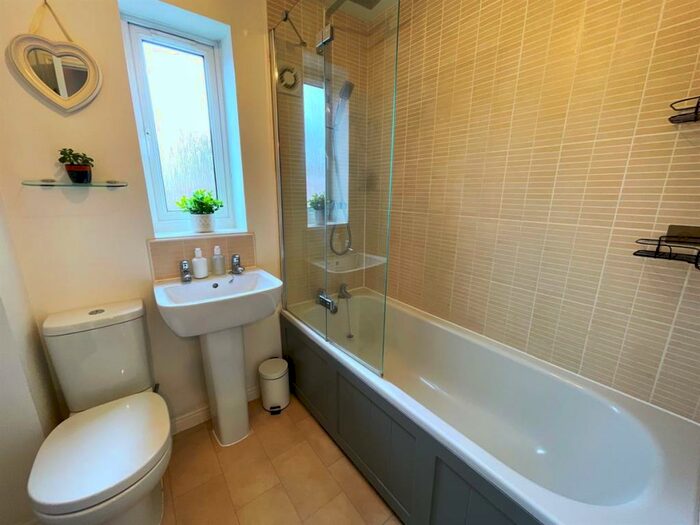 2 Bedroom SemiDetached House For Sale In Badbury Park, Coate, Swindon, SN3