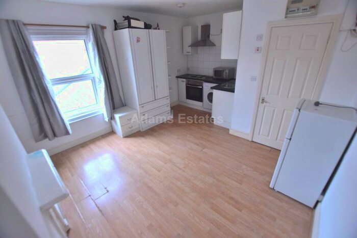1 Bedroom Studio To Rent In London Street, Reading, RG1