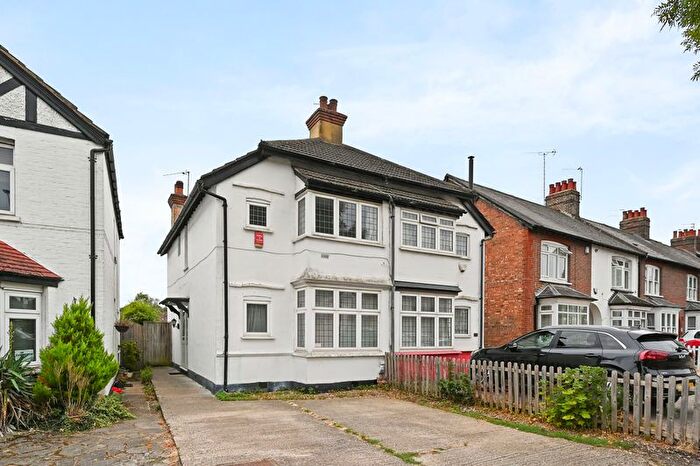 3 Bedroom Semi Detached House For Sale In Pinner Road, Pinner, HA5
