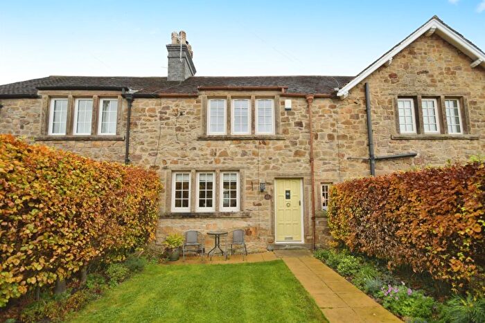 2 Bedroom Cottage For Sale In Calver Road, Baslow, Bakewell, DE45