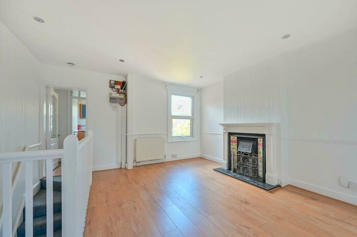 1 Bedroom Flat To Rent In Agraria Road, Guildford, GU2