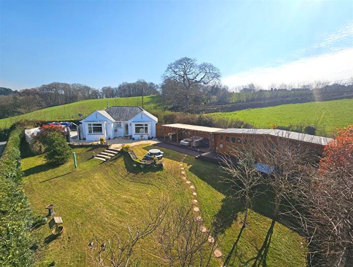 2 Bedroom Bungalow For Sale In Violet Lane, Tavistock, PL19