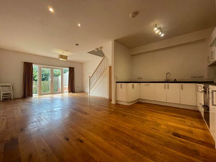 4 Bedroom End Of Terrace House To Rent In Bevendean Road, Brighton, BN2
