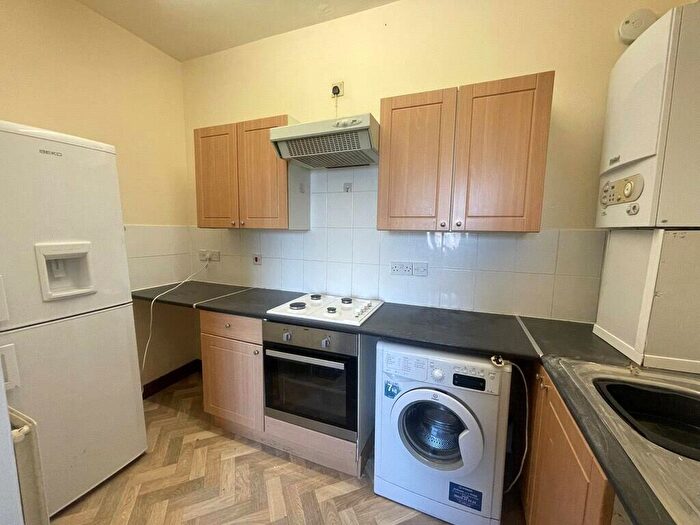 5 Bedroom Apartment To Rent In Inkerman Rd., London, NW5