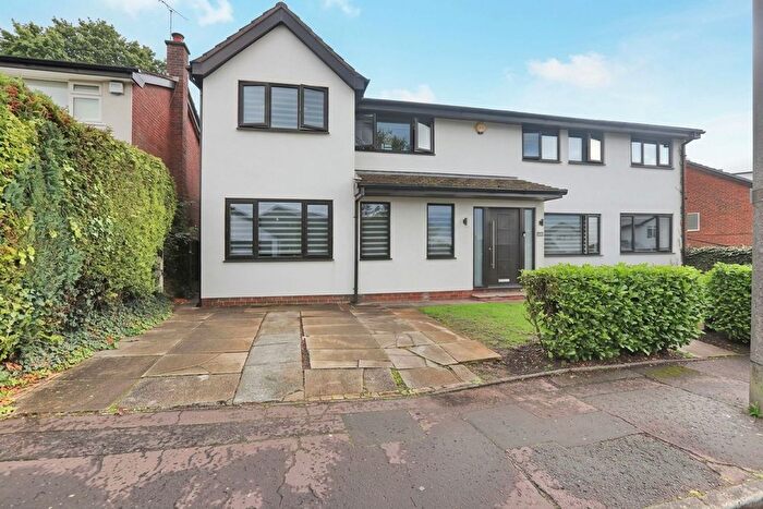 6 Bedroom Detached House For Sale In Ten Acre Drive, Whitefield, M45