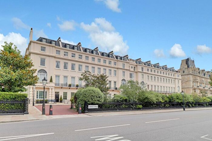 4 Bedroom Flat To Rent In Cambridge Terrace, Regents Park, NW1
