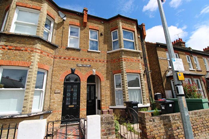 2 Bedroom Flat To Rent In Kings Road, Herne Bay, CT6
