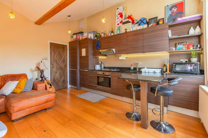 1 Bedroom Flat To Rent In Theberton Street, Islington, N1