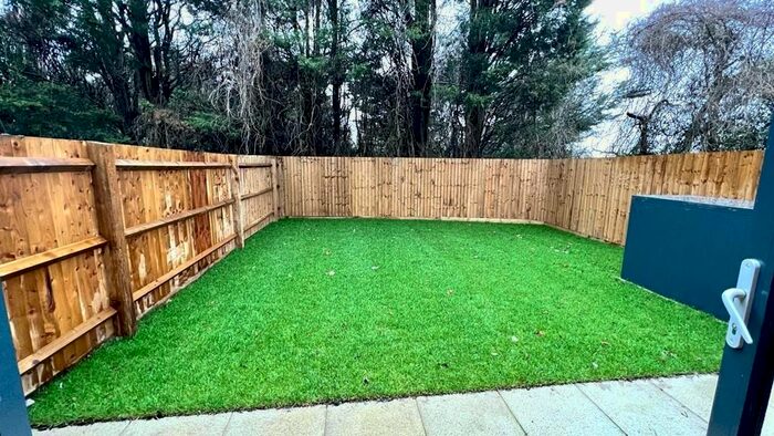 2 Bedroom End Of Terrace House To Rent In Warley Street, Great Warley, Brentwood, Essex, CM13