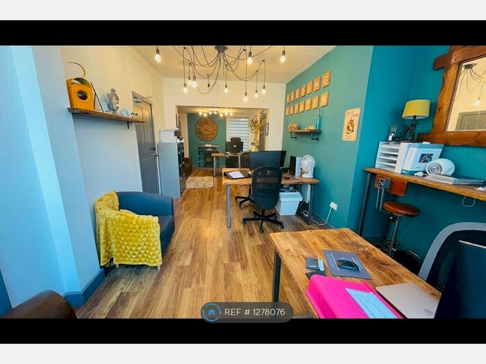 Studio To Rent In Ground Floor Office/Shop Space, Chatteris, PE16