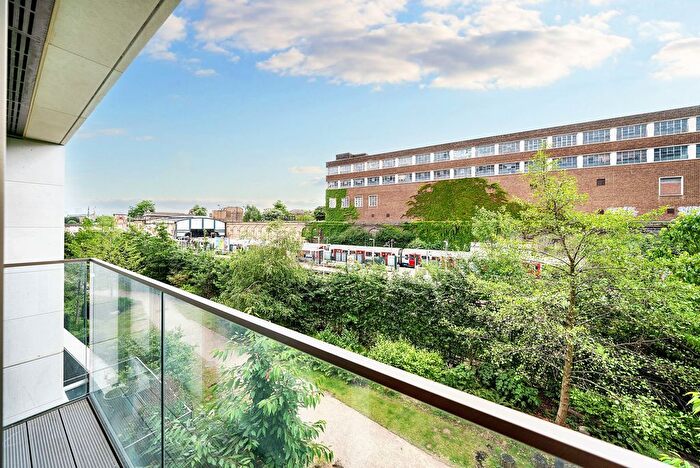 1 Bedroom Flat For Sale In Columbia Gardens, Lillie Square, Fulham, SW6