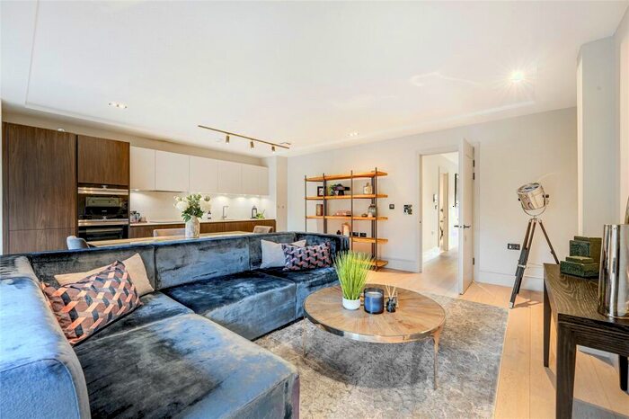 2 Bedroom Duplex For Sale In The Set, Cabul Road, Battersea, London, SW11