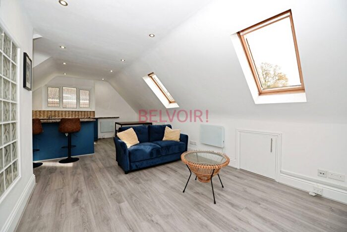 1 Bedroom Flat For Sale In Firtree Lodge, Banister Park, Southampton, SO15