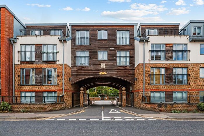 2 Bedroom Flat To Rent In The Waterfront, Hertford, SG14