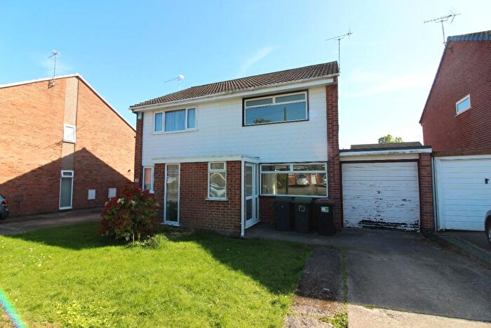 2 Bedroom Semi Detached House To Rent In Latimer Drive, NG9